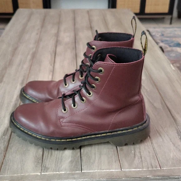 Dr. Martens 1460 Women's Smooth Leather Lace Up Boots In Cherry Red Woman's 9 - Picture 8 of 15